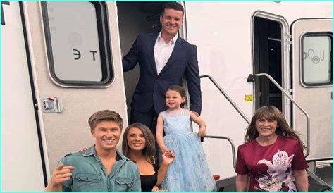 What Accent Does Bindi Irwin's Daughter Have? Unpacking Grace Warrior's Charming Voice